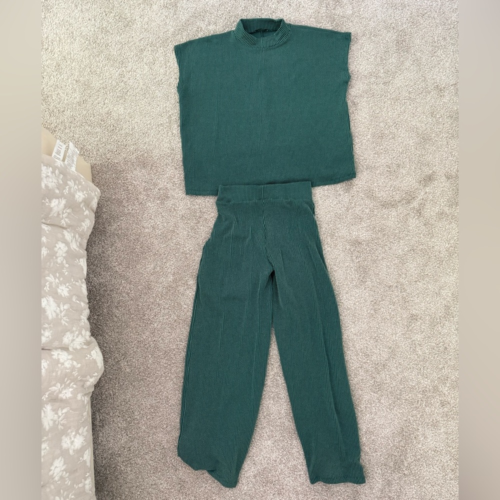 Zenana Outfitters Ribbed Knit Two-Piece Set Forest Green Lounge Matching